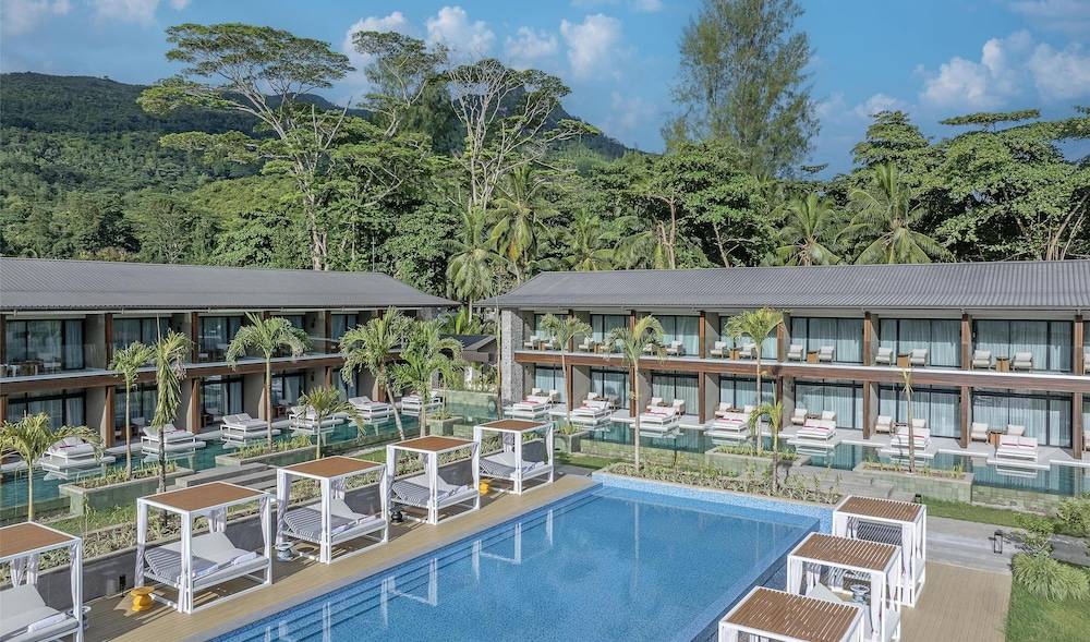 6_w3840h2263x0y4-5313e4b6_z