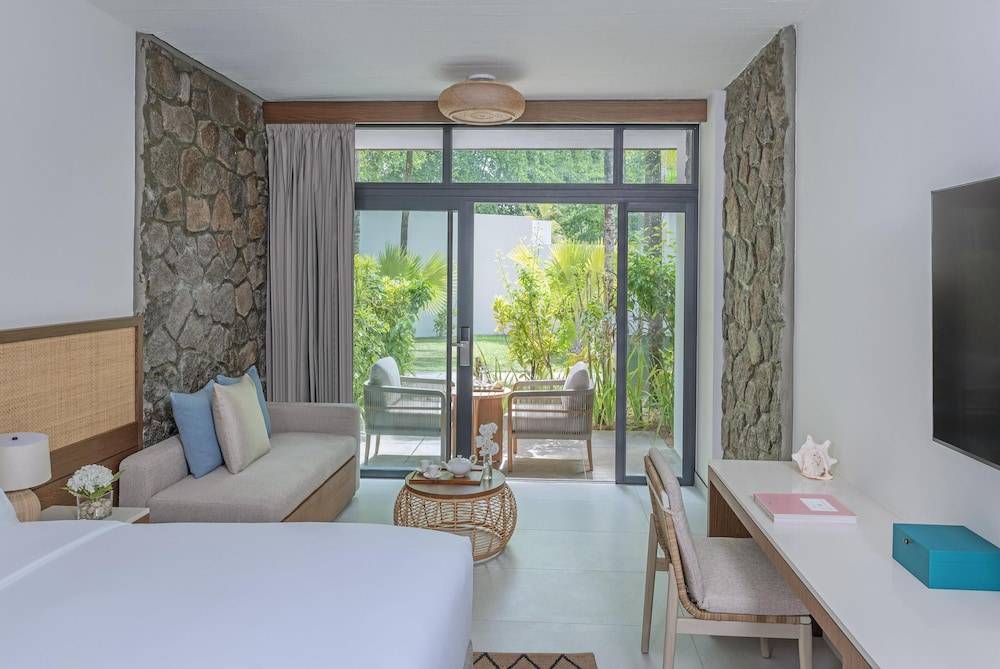 46_w3836h2567x4y3-53552363_z