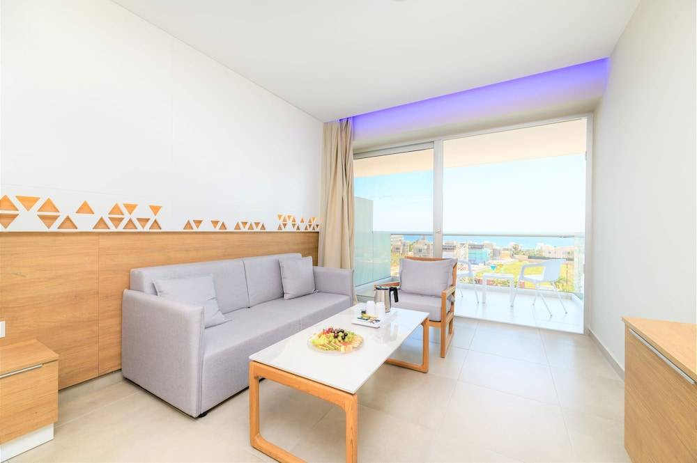 3_w8227h5474x0y11-9ae0928d_z