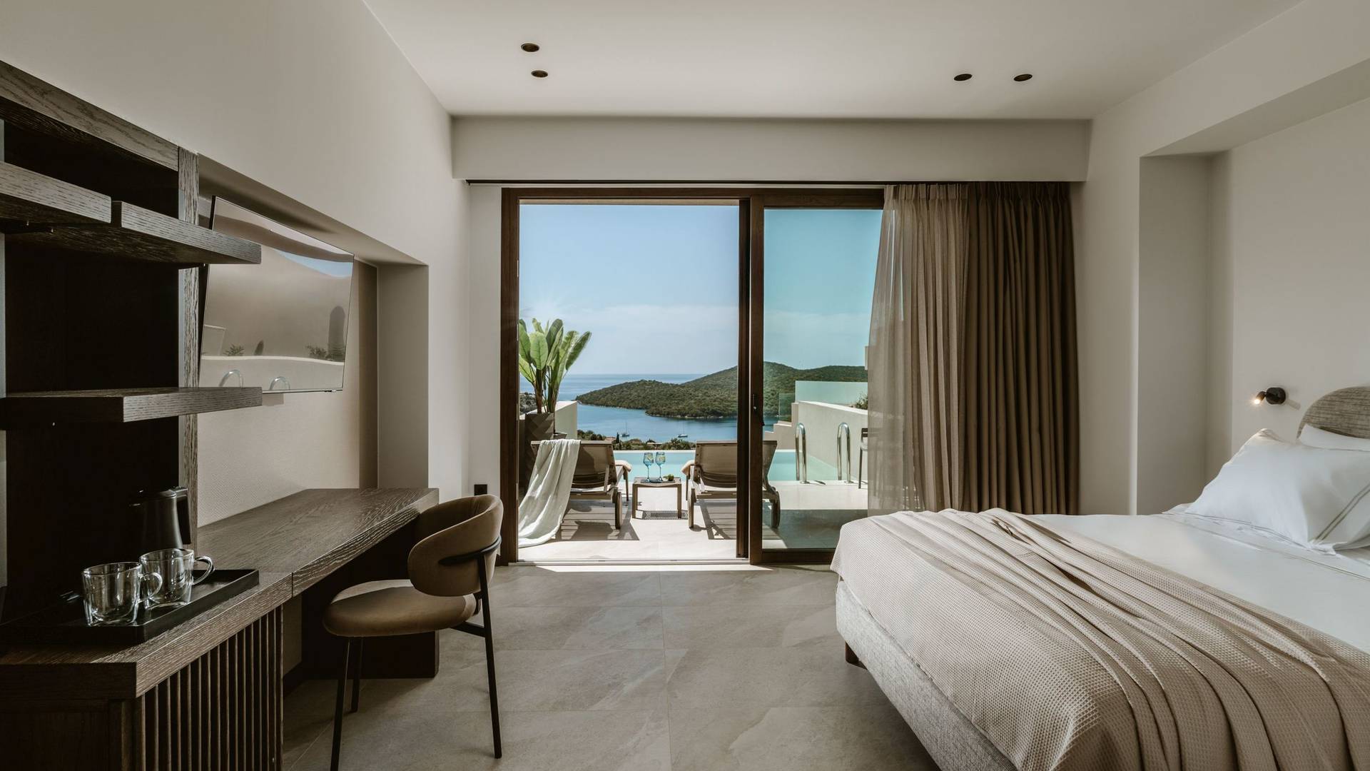 14_AGRPVKJKK0_1657468