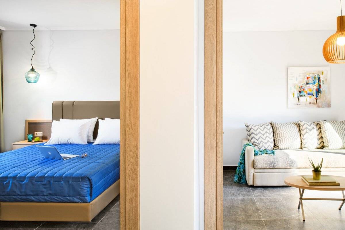 15_AMTSGR0HM0_1340338