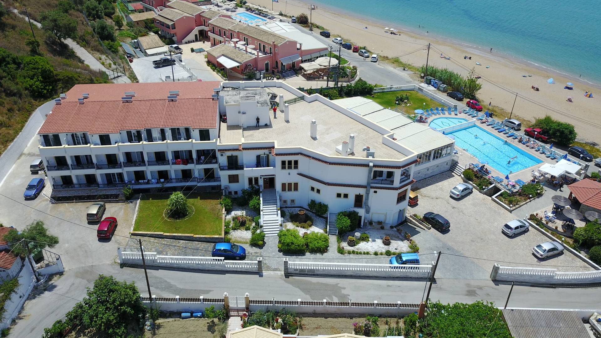 11_AGRCFU4BD8_854496