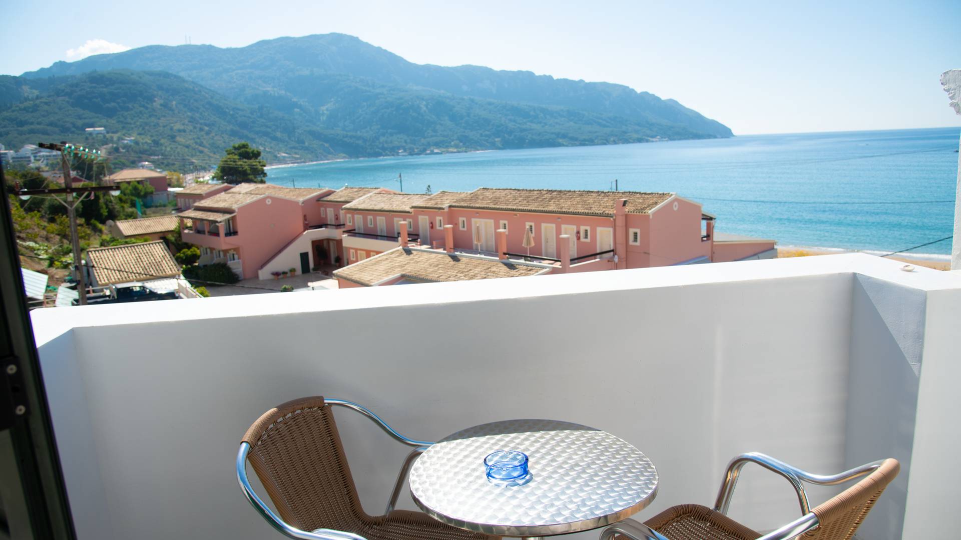 14_AGRCFU4BD8_854498