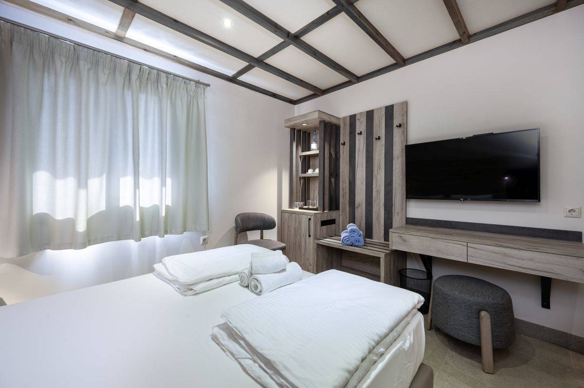 16_AMTSGR0I6K_1289946