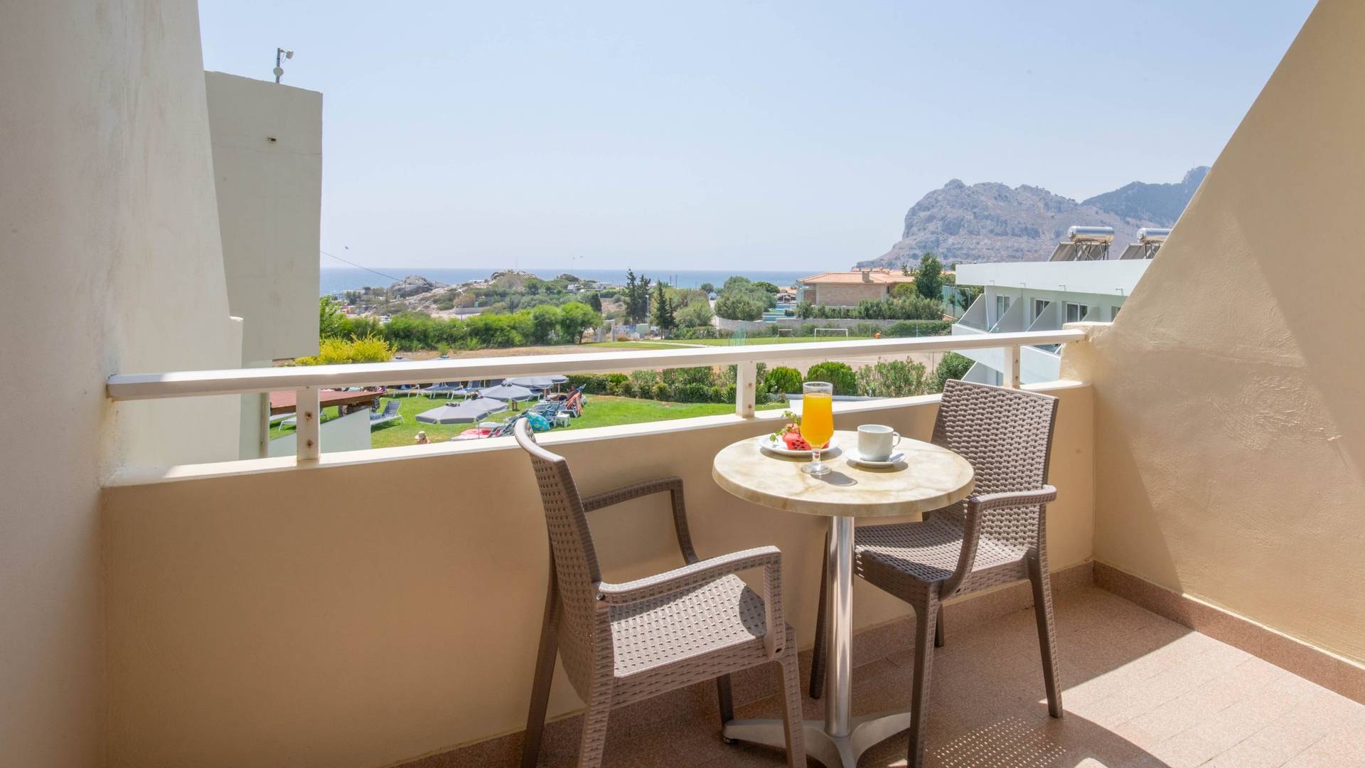 11_AMTSGR0J8G_1260960