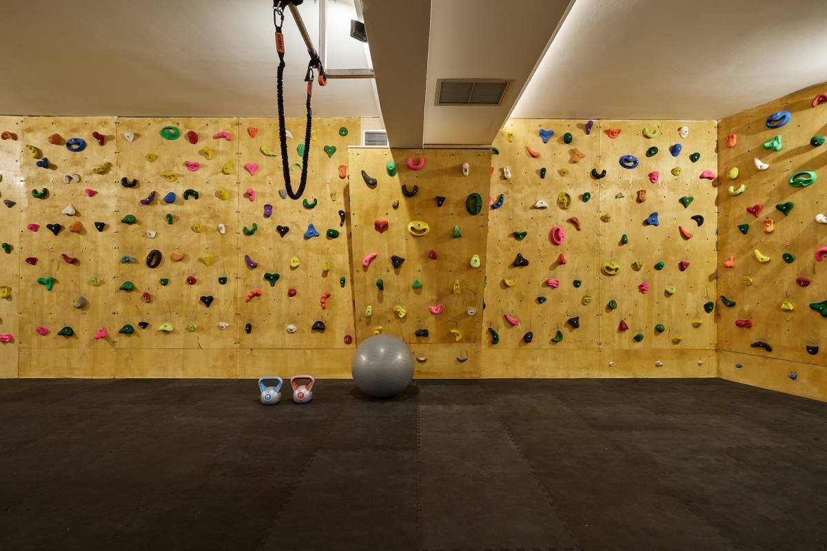 15_AMTSGR0JC4_1525380