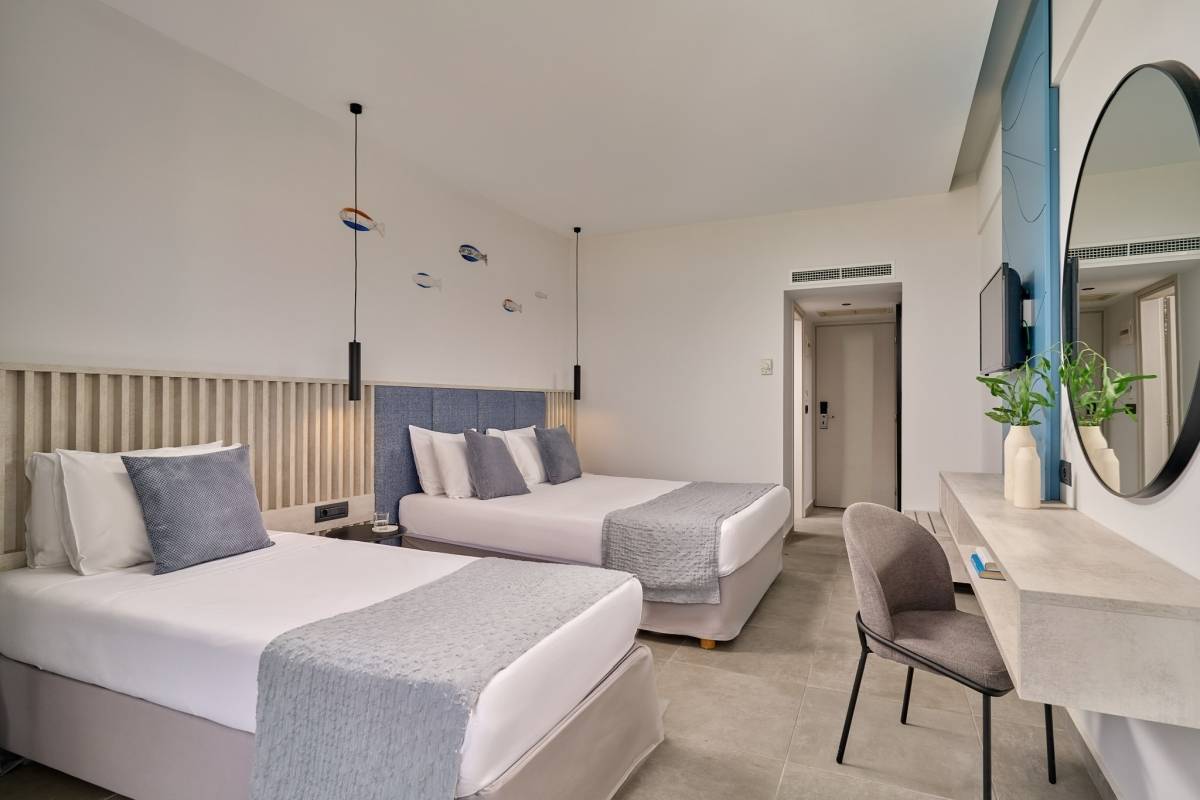 18_AMTSGR0JC4_1525396