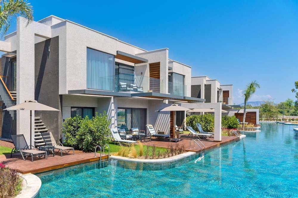 28_w3840h2555x0y3-94ef26e7_z