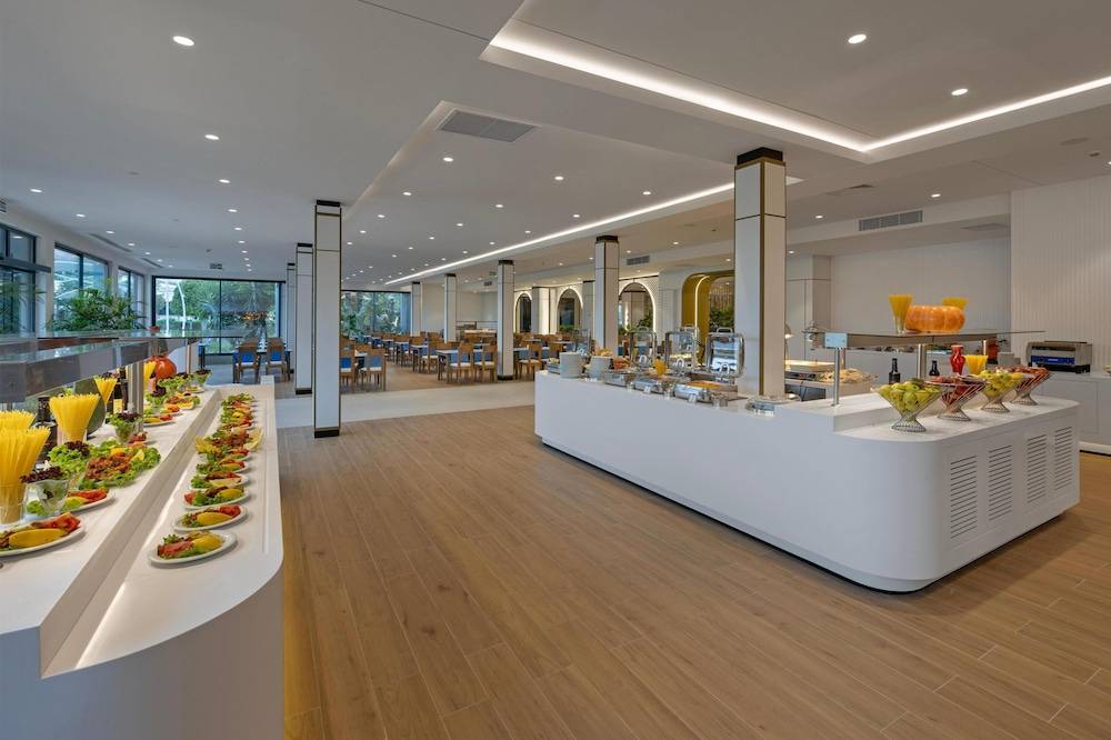 34_w5756h3835x0y5-4ef18554_z