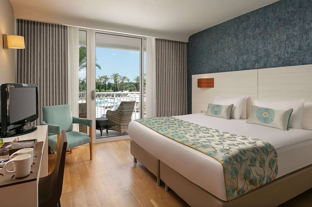 44_w3839h2554x0y0-f05e752a_z