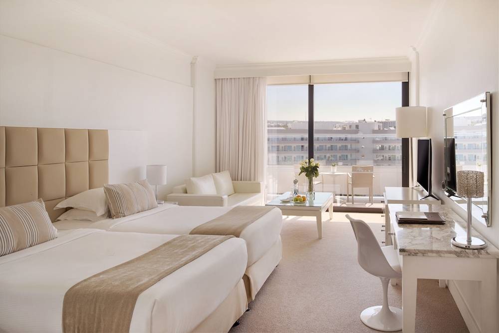 14_w3497h2334x3y0-68dda834_z