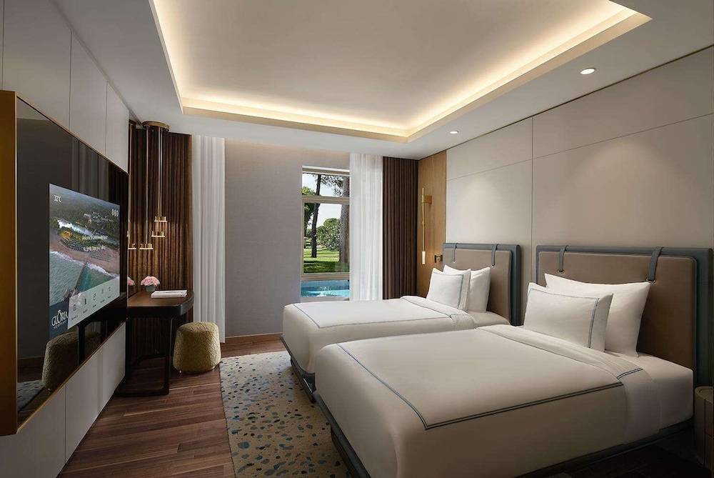 34_w1495h1000x0y0-7fb77352_z