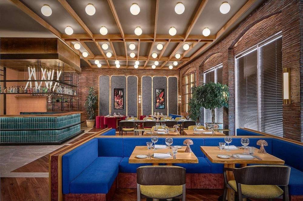 57_w1497h996x0y2-a38cc127_z