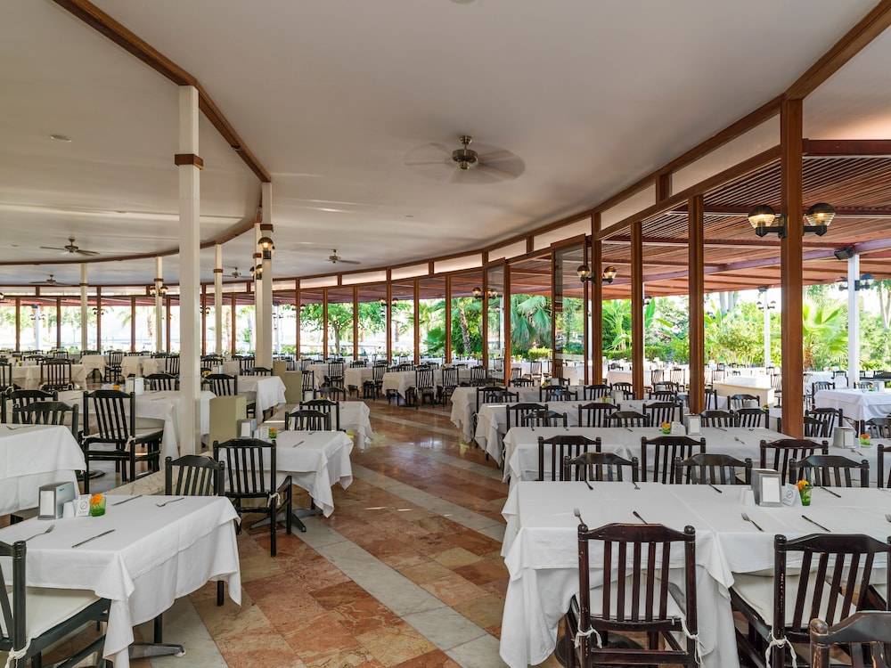 10_e02d0933_z 10_e02d0933_z