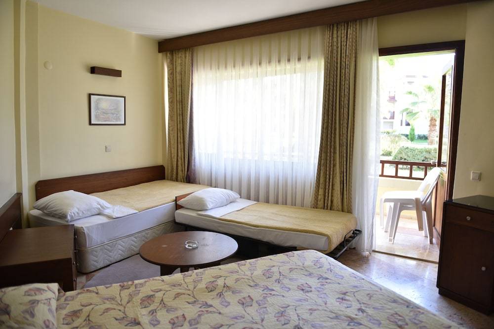 43_3411b30b_z 43_3411b30b_z