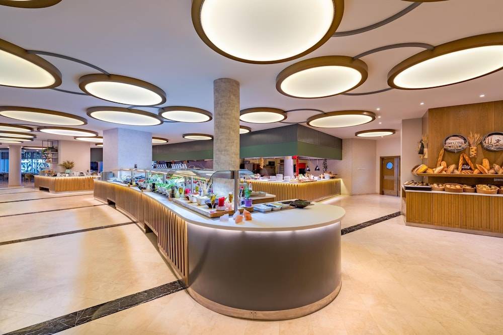 15_w3836h2557x4y3-374990b8_z