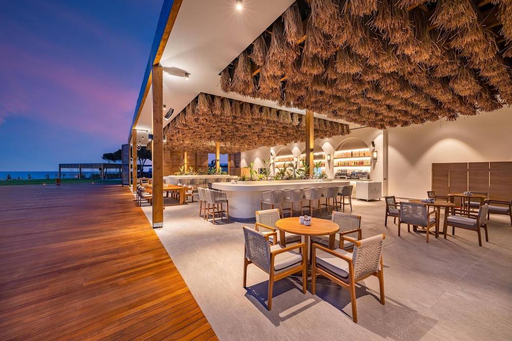 30_w3837h2557x3y3-d4cc7279_z