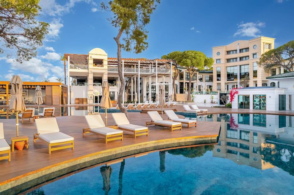 72_w3840h2555x0y3-208c492b_z