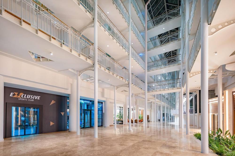 75_w3836h2556x4y3-56ce1038_z