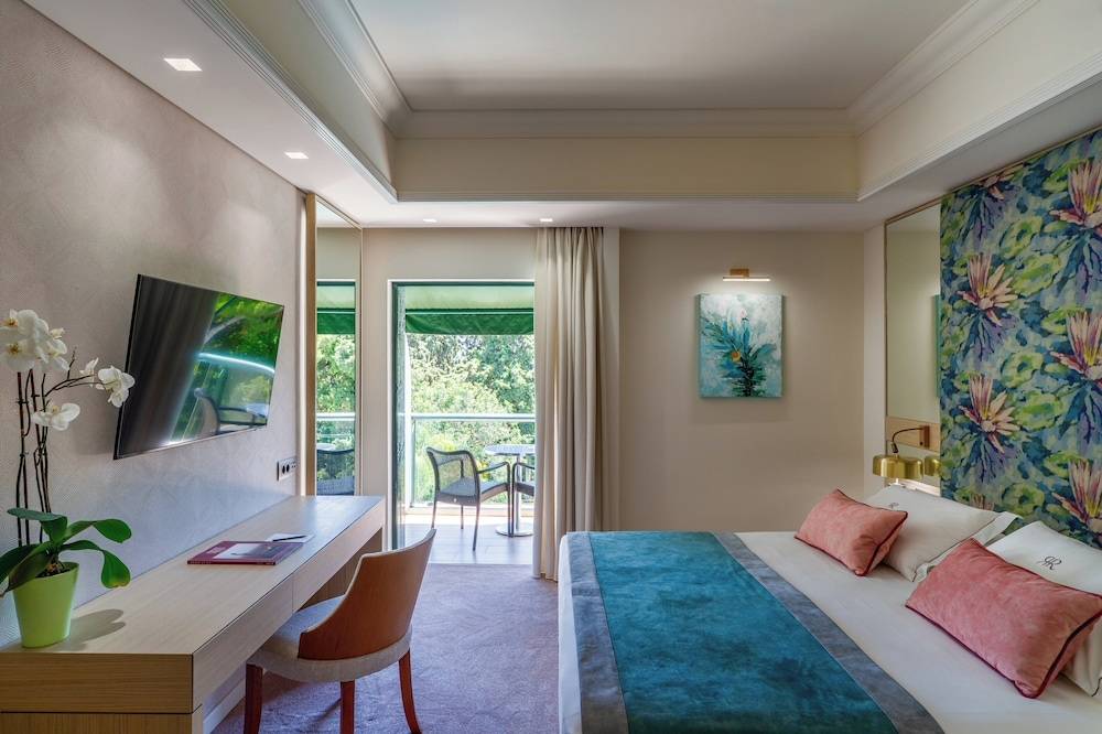 42_w5981h3986x0y0-11526aae_z