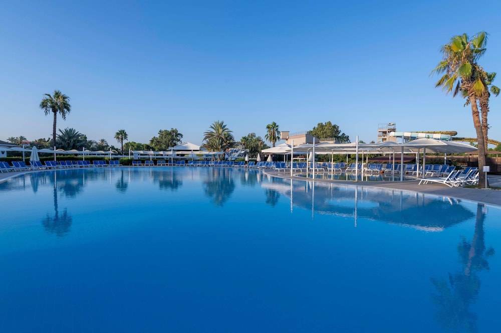 45_w5755h3835x5y5-00d64d4e_z