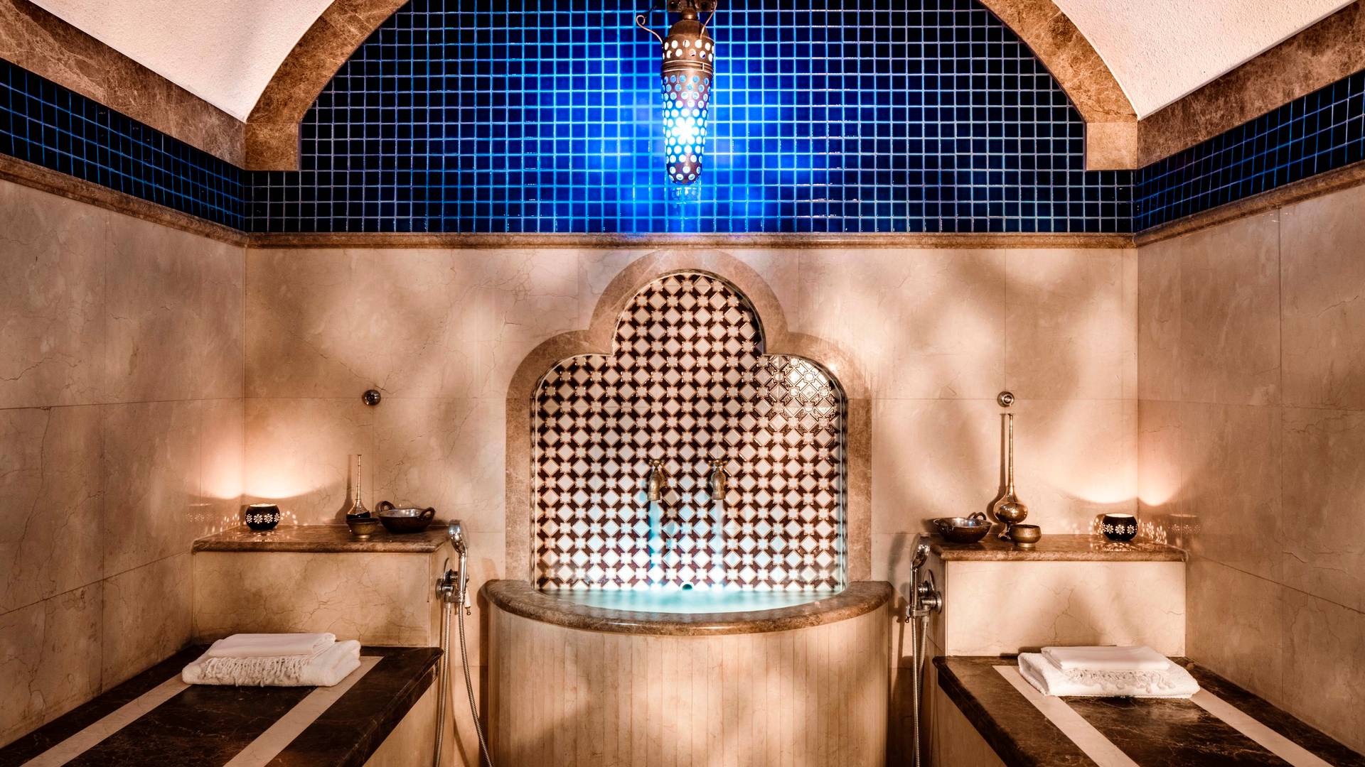 6_AAEDXB1ZJW_1446640