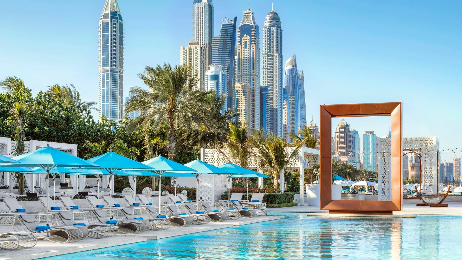 3_AAEDXB1ZJW_1446632