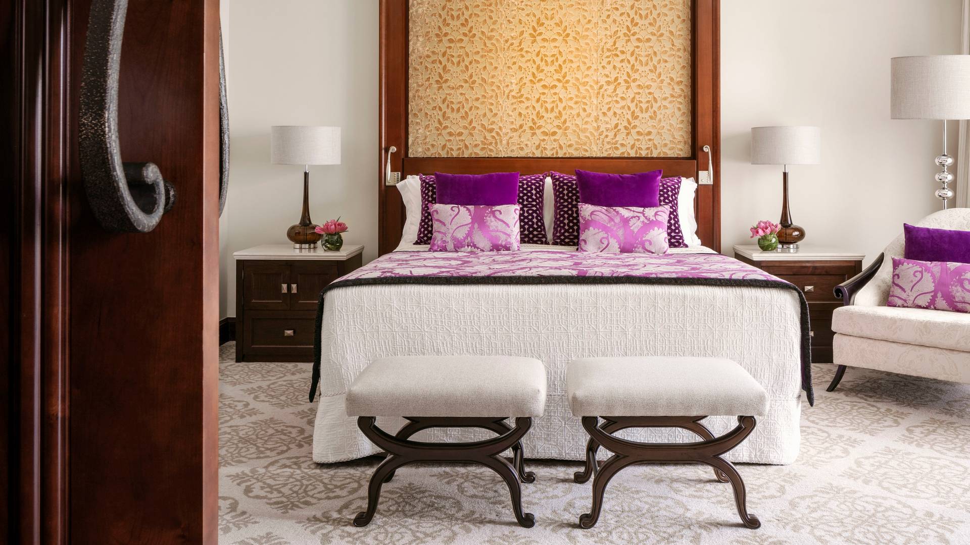 9_AAEDXB1ZJW_1446650