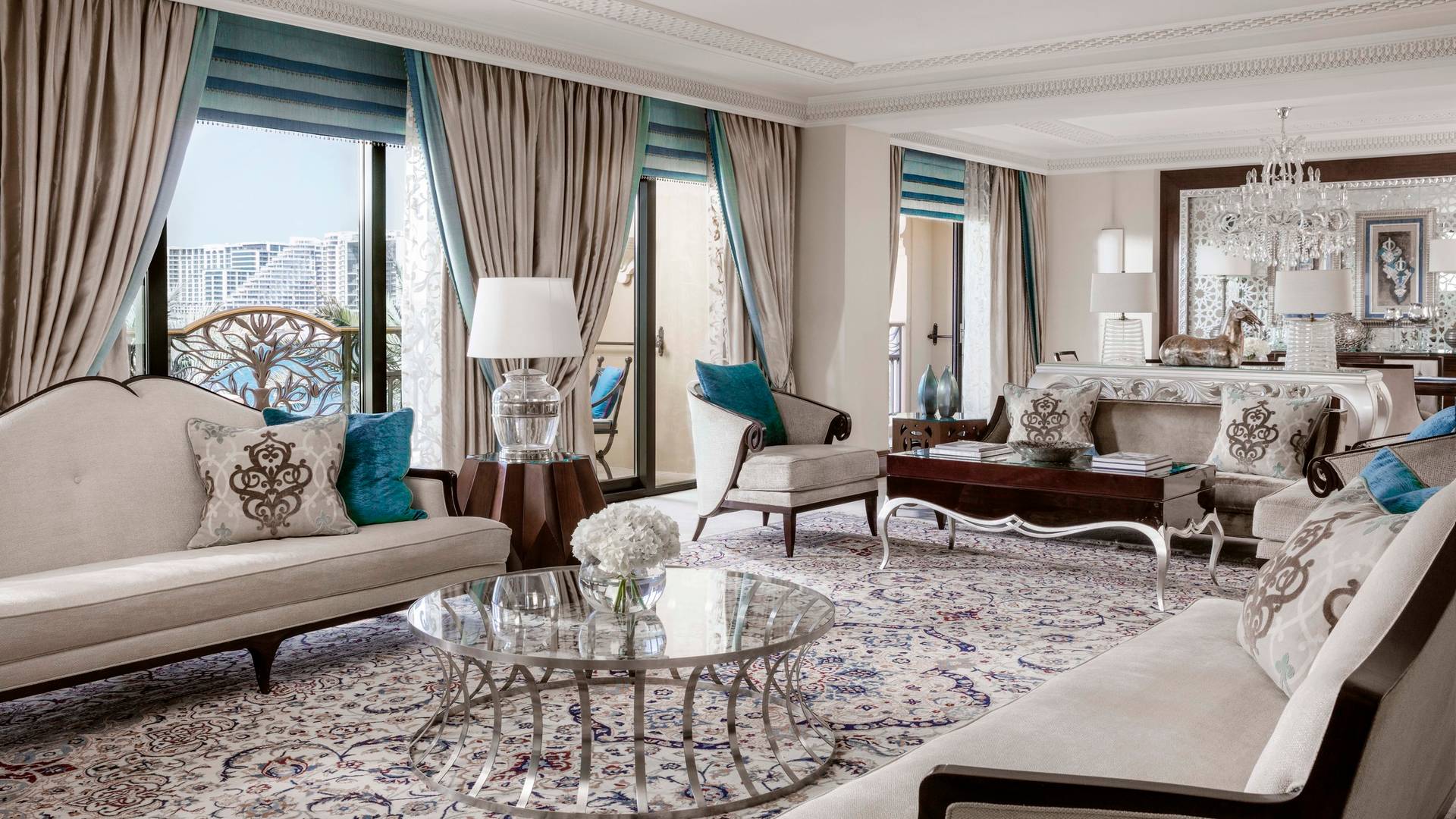 18_AAEDXB1ZJW_1446658