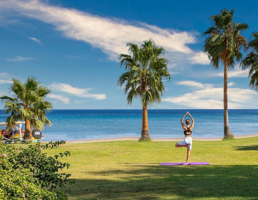 48_w4953h3836x0y4-2a8500e4_z