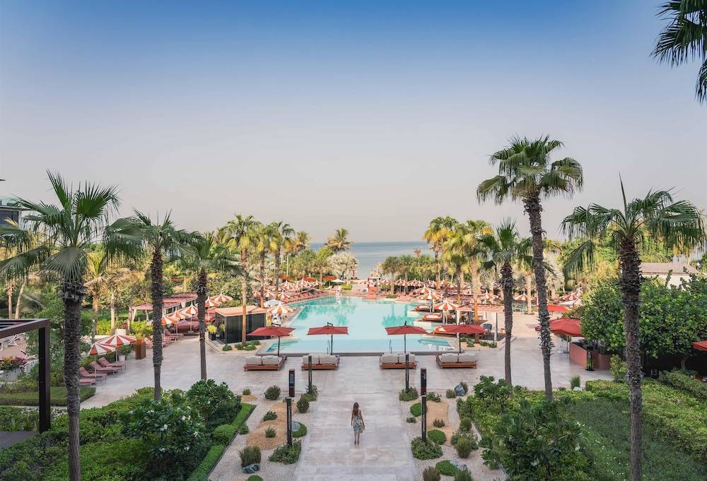 12_w5629h3835x0y5-60692045_z