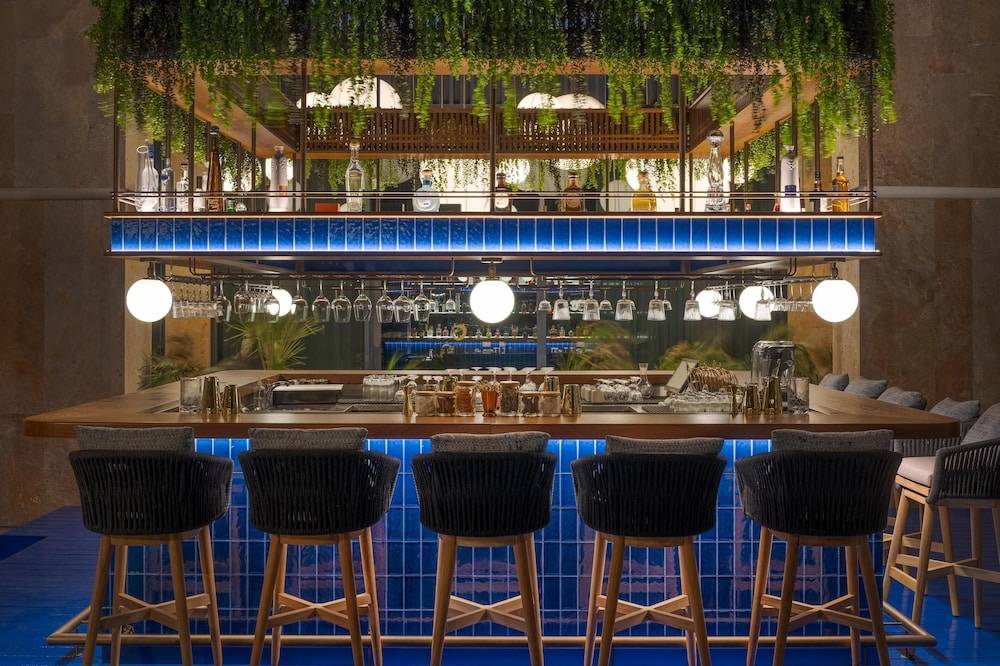 10_w3837h2557x3y3-82d868e4_z