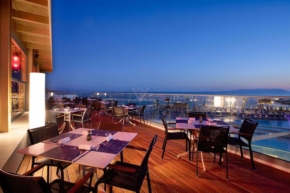 30_w2362h1573x0y0-d3dcad8d_z