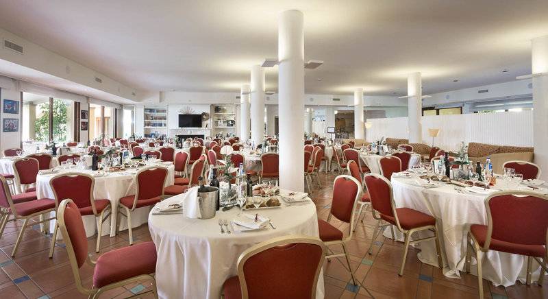 18_8566720_r_ 18_8566720_r_