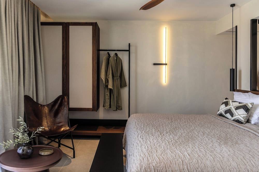 14_910e1137_z 14_910e1137_z