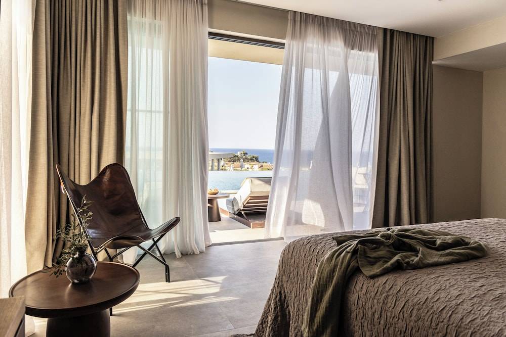 28_72279030_z 28_72279030_z