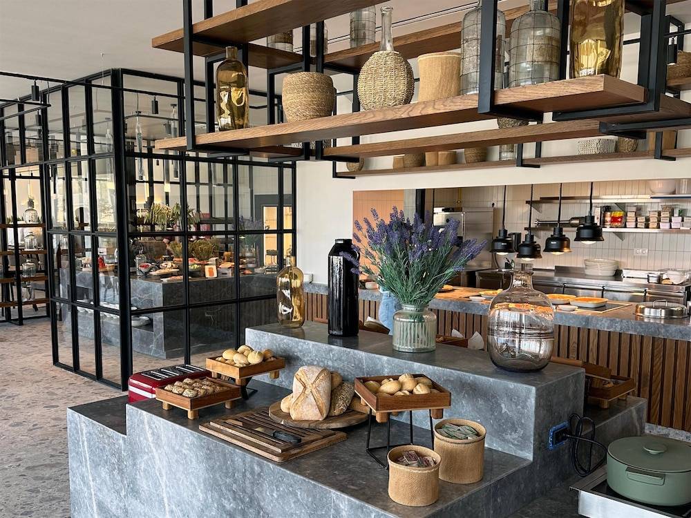 43_734f16cb_z 43_734f16cb_z