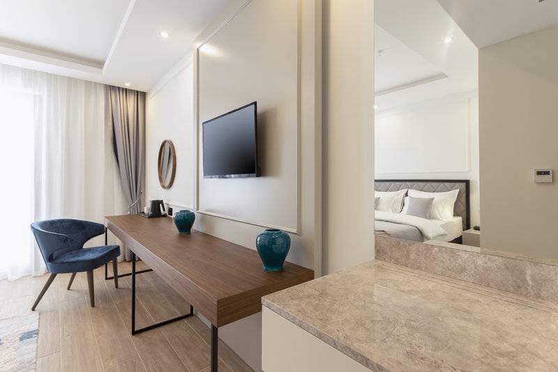 8_16718946_w_ 8_16718946_w_