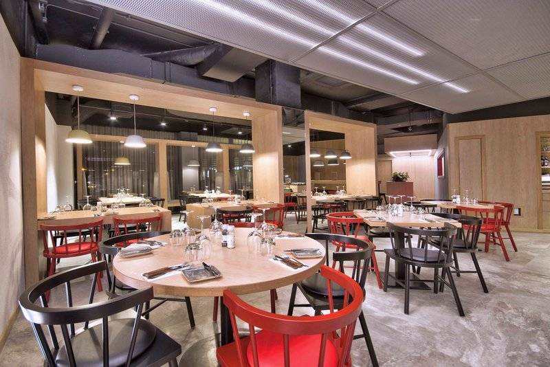 8_18153126_r_ 8_18153126_r_