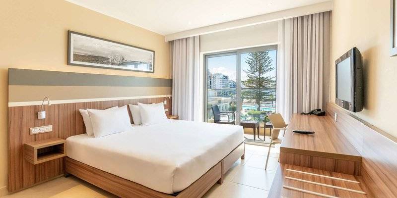 14_18153076_w_ 14_18153076_w_