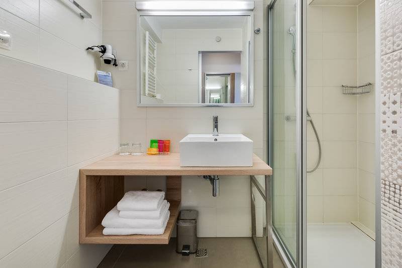 14_17917625_w_ 14_17917625_w_