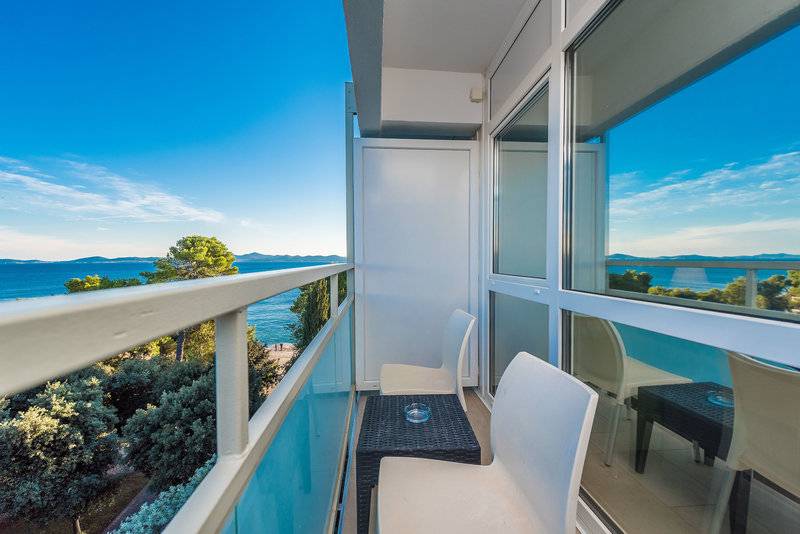 15_17917630_w_ 15_17917630_w_