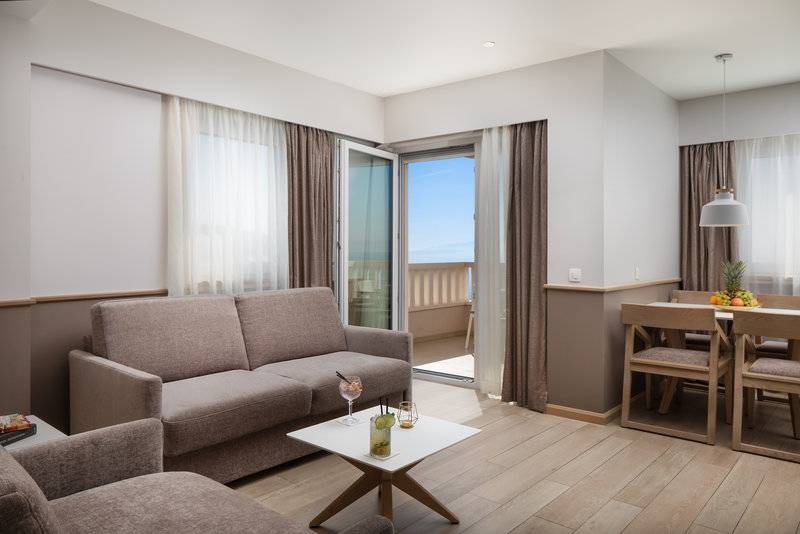 15_20561181_w_ 15_20561181_w_