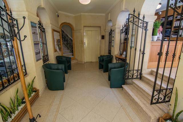 21_6470672_l_ 21_6470672_l_