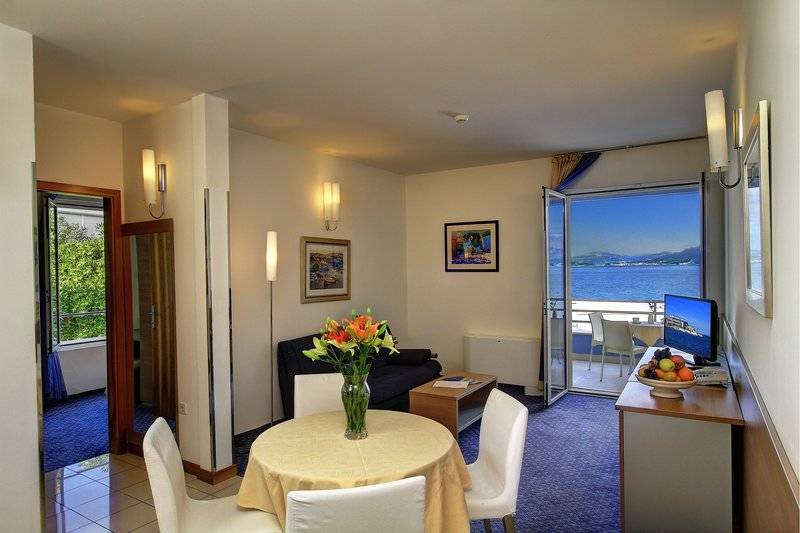 16_15823510_w_ 16_15823510_w_