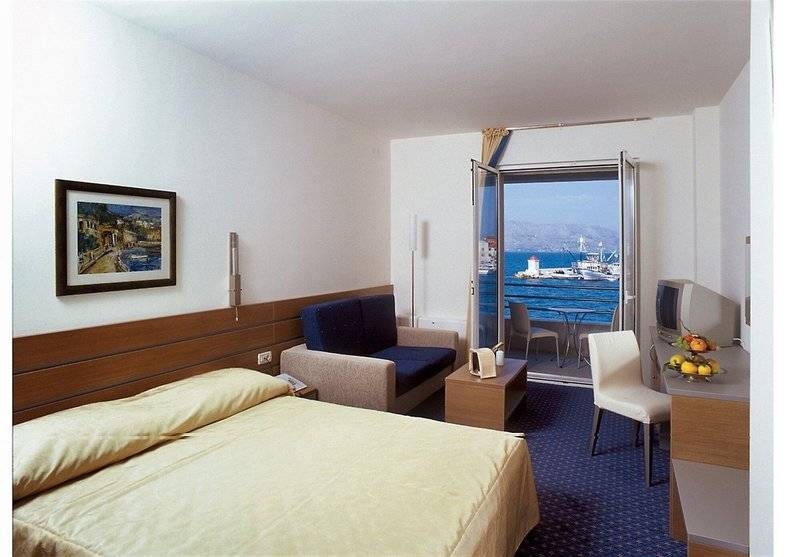 17_17435958_w_ 17_17435958_w_