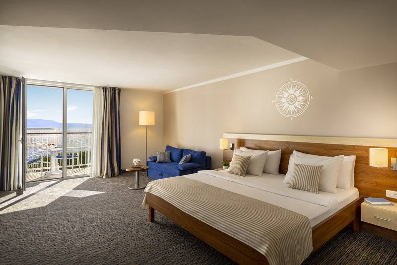 9_16047006_w_ 9_16047006_w_