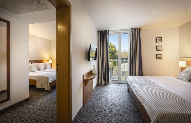 18_17576800_w_ 18_17576800_w_