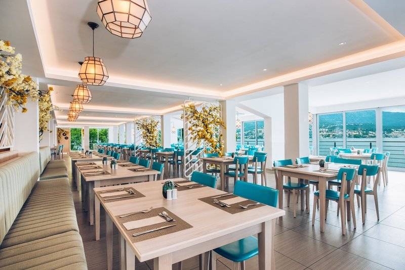 15_7922945_r_ 15_7922945_r_