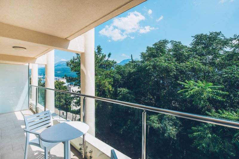 24_4984631_w_ 24_4984631_w_